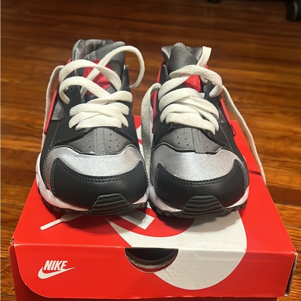 Gray and Red Grade School Nike Huarachess